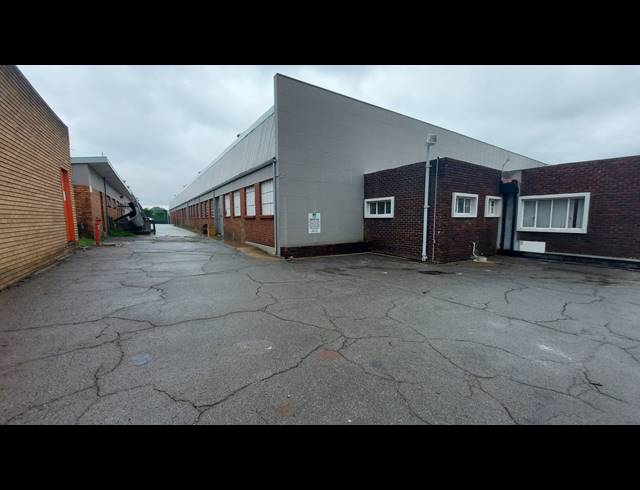 3,876M² FACTORY TO LET IN ALRODE
